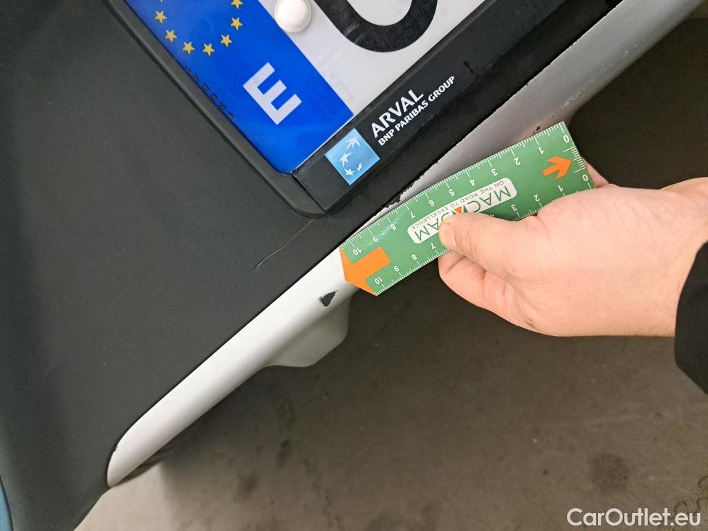  KIA  Niro KIA  Hïbrido Enchufable / 2016 / 5P / crossover 1.6 GDi Híbrido Enchufable 104kW Drive #36