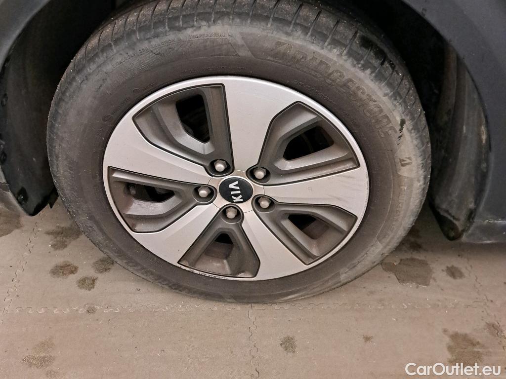  KIA  Niro KIA  Hïbrido Enchufable / 2016 / 5P / crossover 1.6 GDi Híbrido Enchufable 104kW Drive #21