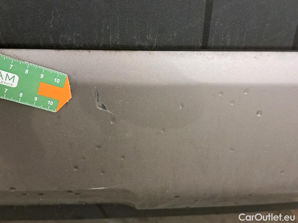  Toyota  RAV4 TOYOTA  / 2018 / 5P / todoterreno 2.5l 220H Advance #4