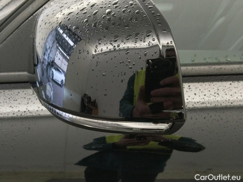  Volvo  XC 40 VOLVO XC40 / 2017 / 5P / todoterreno 2.0 T4 AWD Momentum Auto #17