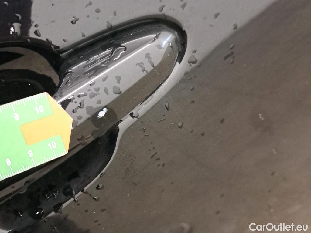  Toyota  RAV4 TOYOTA  / 2018 / 5P / todoterreno 2.5l 220H Advance #13