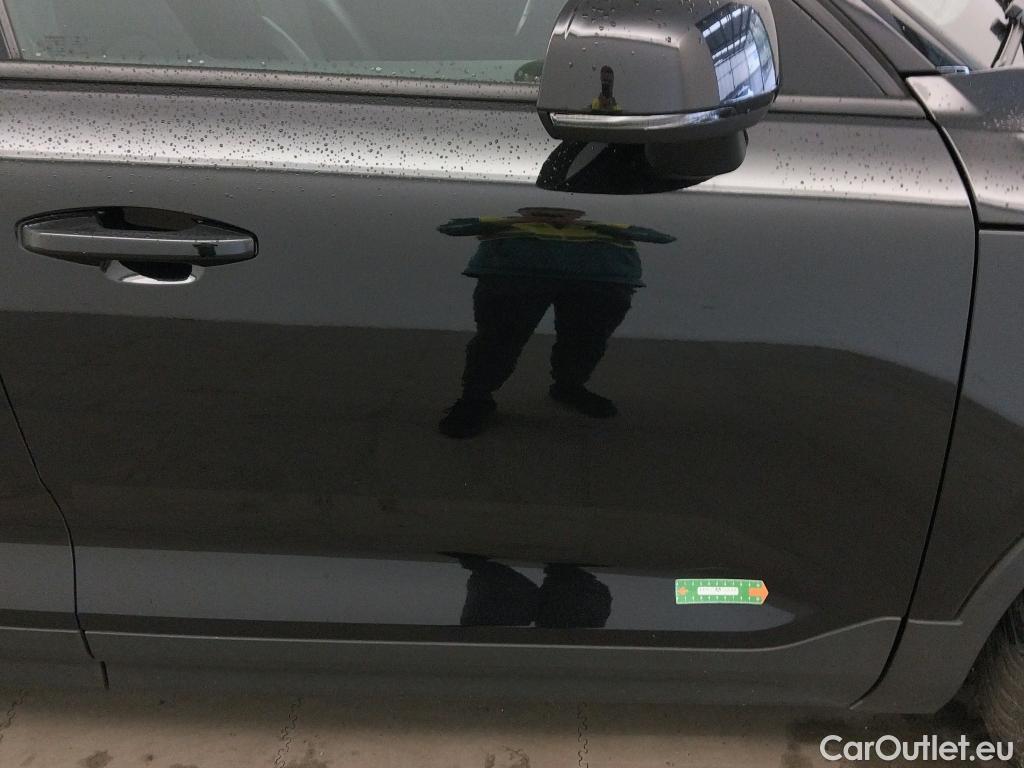  Volvo  XC 40 VOLVO XC40 / 2017 / 5P / todoterreno 2.0 T4 AWD Momentum Auto #1