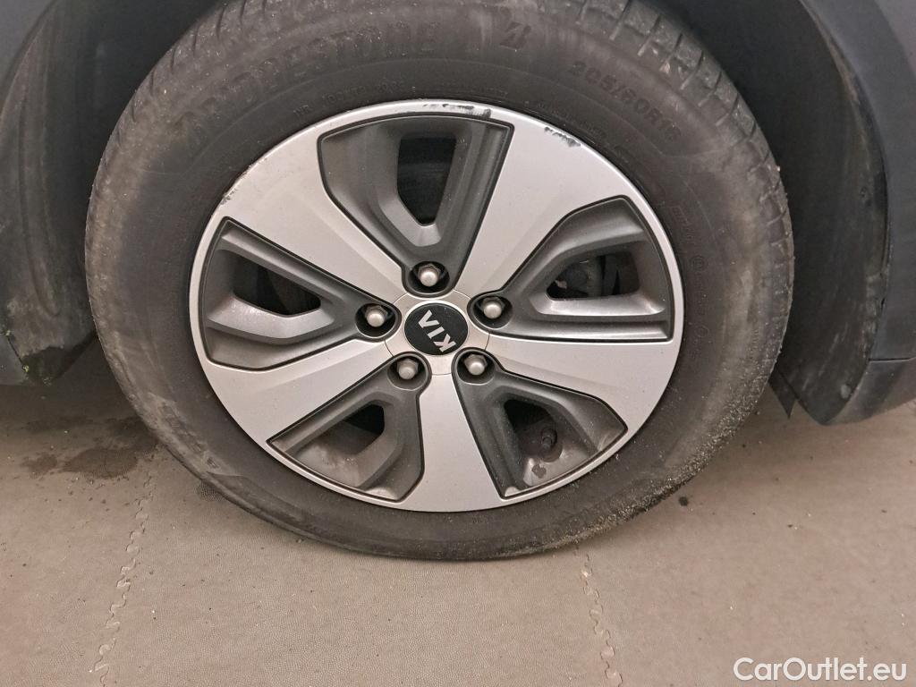  KIA  Niro KIA  Hïbrido Enchufable / 2016 / 5P / crossover 1.6 GDi Híbrido Enchufable 104kW Drive #24