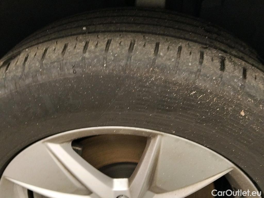  Volvo  XC60 VOLVO  / 2017 / 5P / todoterreno 2.0 B4 D AWD Plus Bright Auto #1