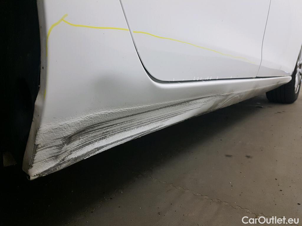  Peugeot  308 PEUGEOT  / 2017 / 5P / berlina con portón 5P Style BlueHDi 100 S&S 6 Vel. MAN #6