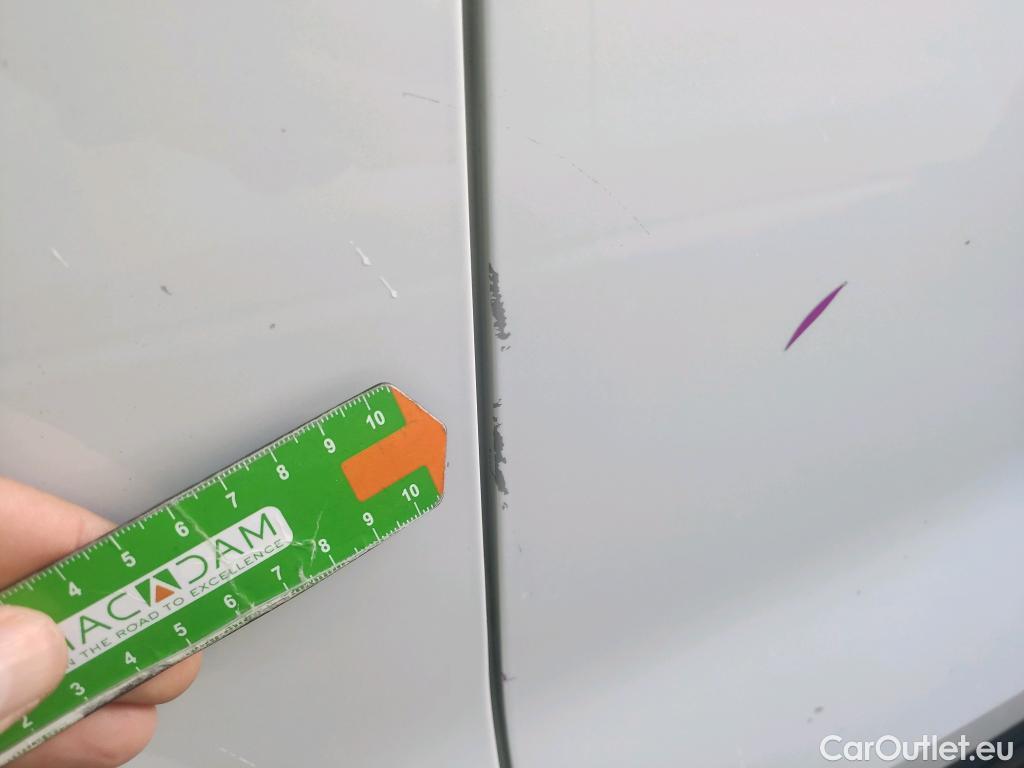  Audi  Q2 AUDI  / 2016 / 5P / todoterreno Design 30 TFSI 85kW (116CV) #6