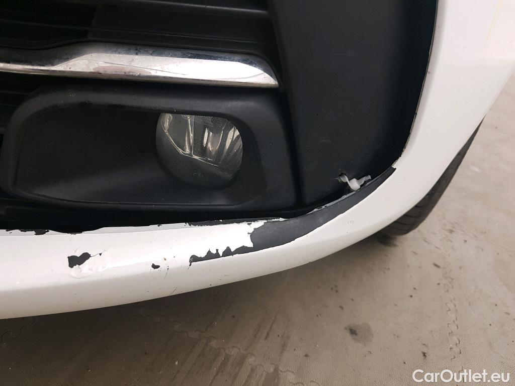  Peugeot  308 PEUGEOT  / 2017 / 5P / berlina con portón 5P Style BlueHDi 100 S&S 6 Vel. MAN #10