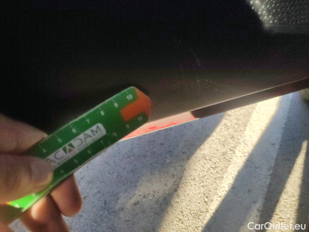  KIA  Niro KIA  / 2022 / 5P / crossover 1.6 GDi HEV 104kW (141CV) Drive #16