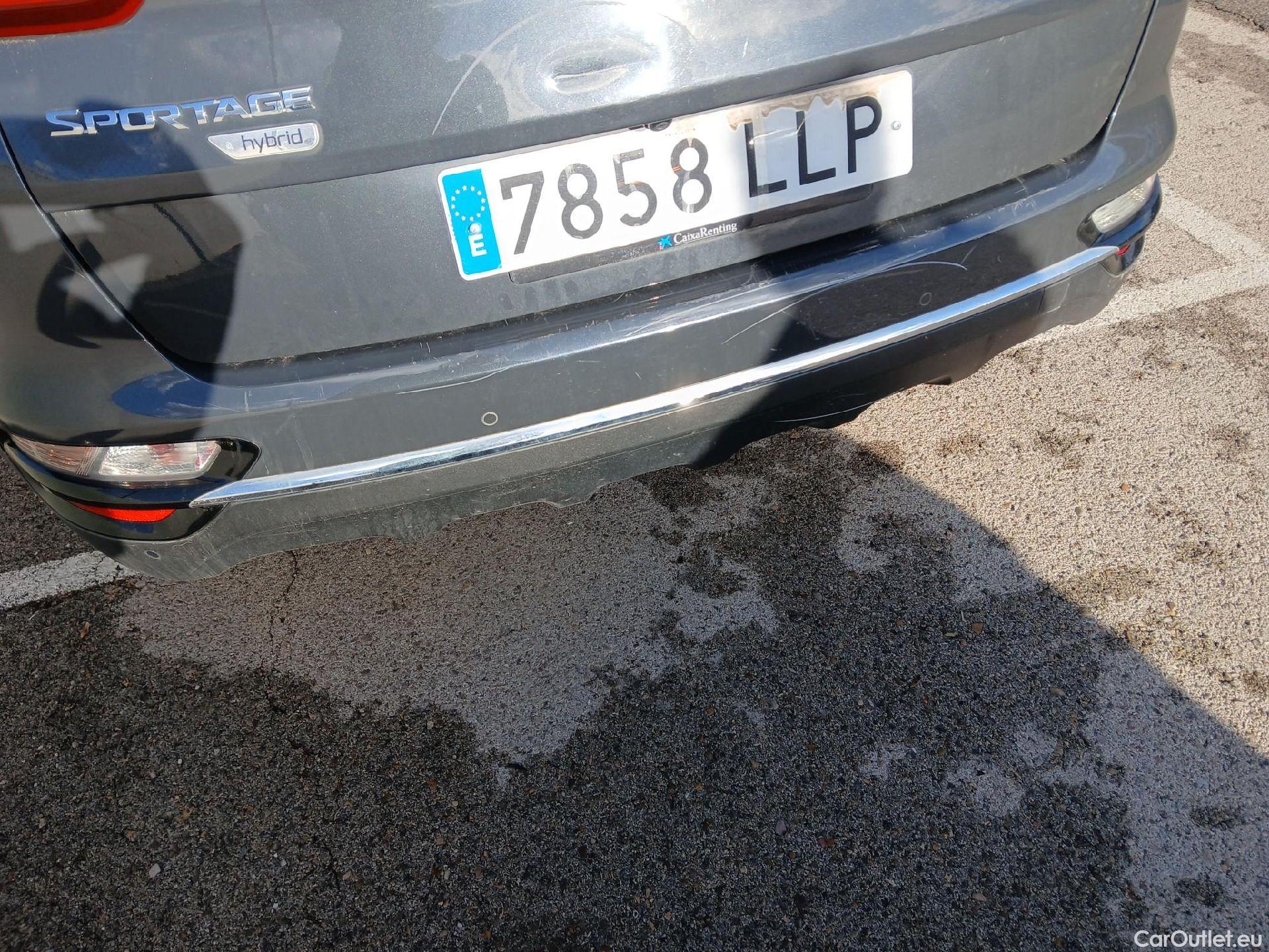  KIA  Sportage KIA  1.6MHEV Drive 100kW(136CV) 4x2(Crist Tintados)(CX) #33