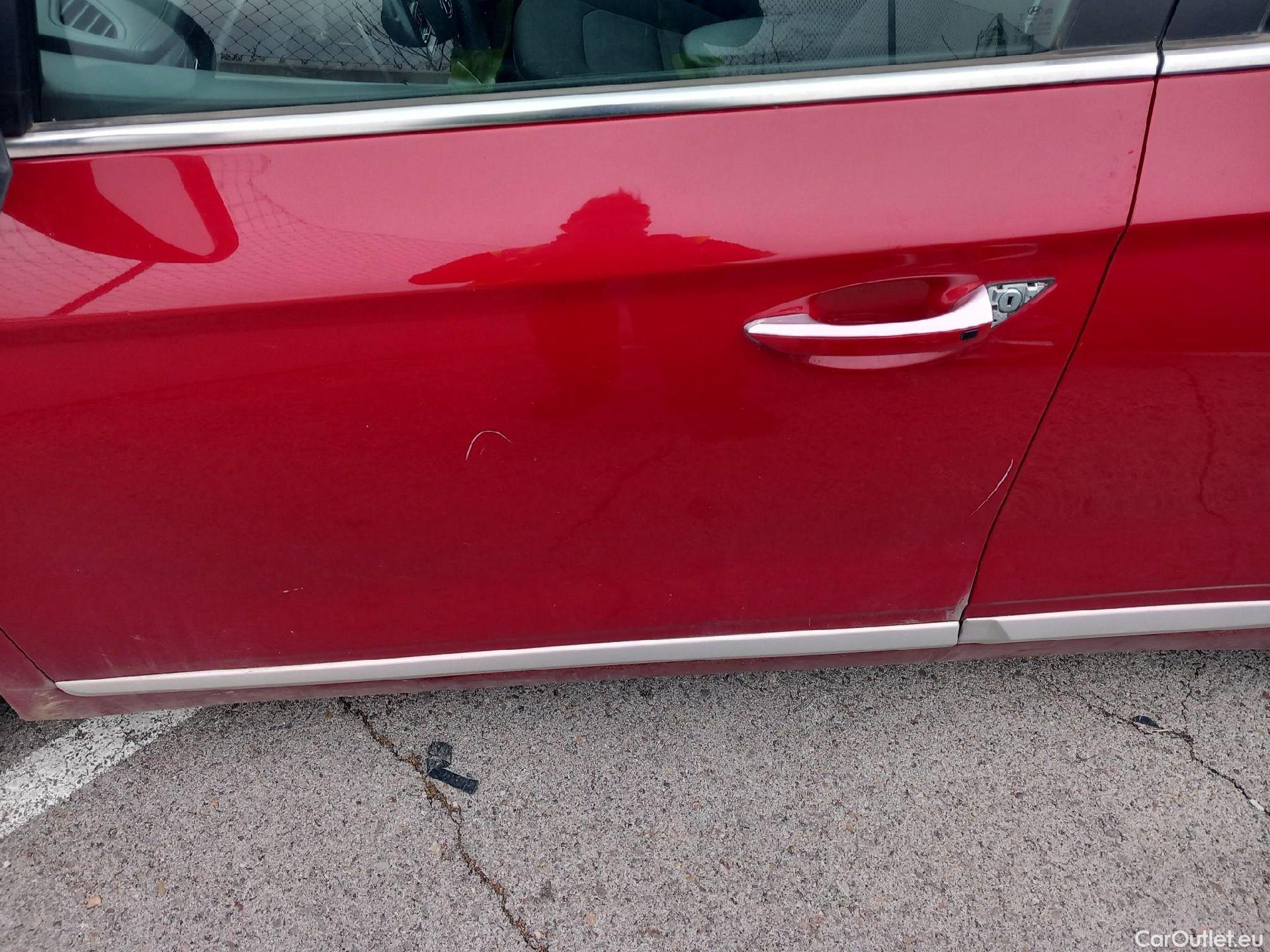  Hyundai   Ioniq HYUNDAI / 2019 / 5P / berlina con portón 1.6 GDI HEV Tecno DCT #8