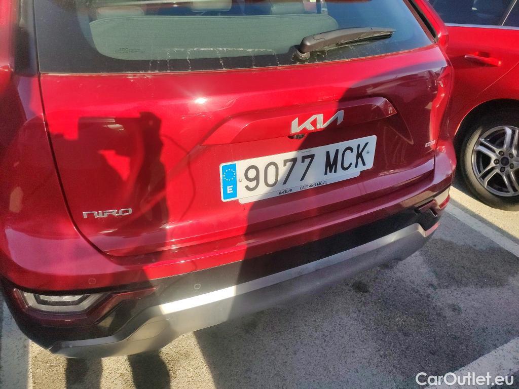  KIA  Niro KIA  / 2022 / 5P / crossover 1.6 GDi HEV 104kW (141CV) Drive #1