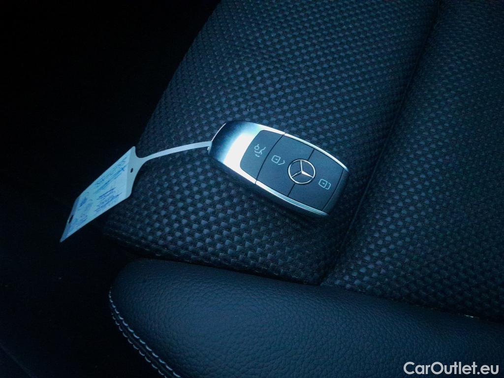  Mercedes  G-Klasee MERCEDES-BENZ Clase GLC / 2019 / 5P / todoterreno GLC 300 de 4MATIC #2