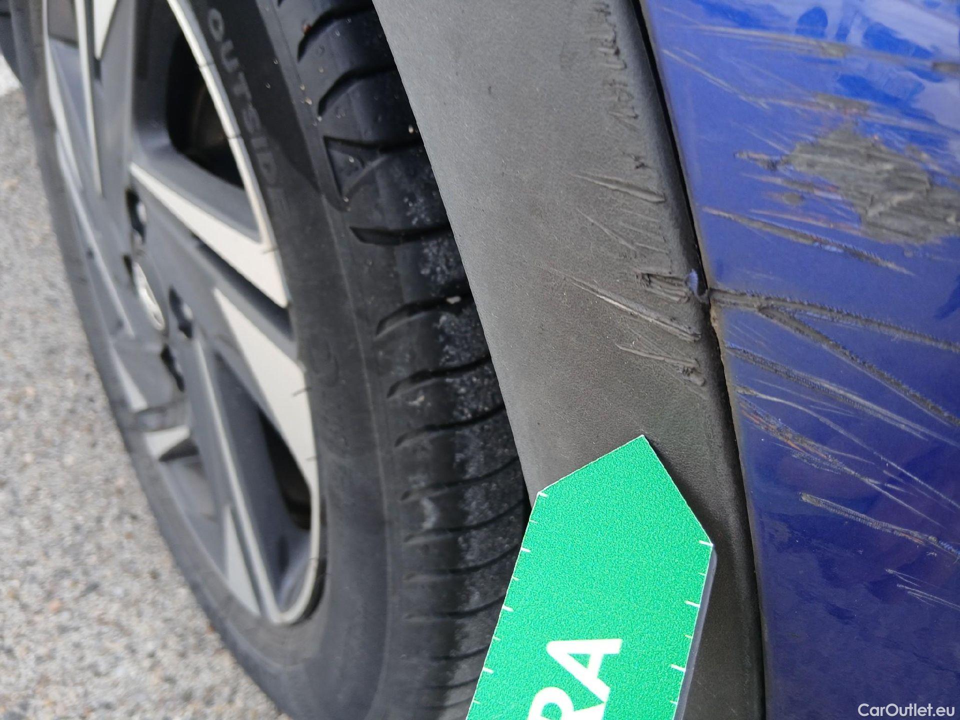  Hyundai  Bayon HYUNDAI  / 2021 / 5P / todoterreno 1.2 MPI Maxx #30