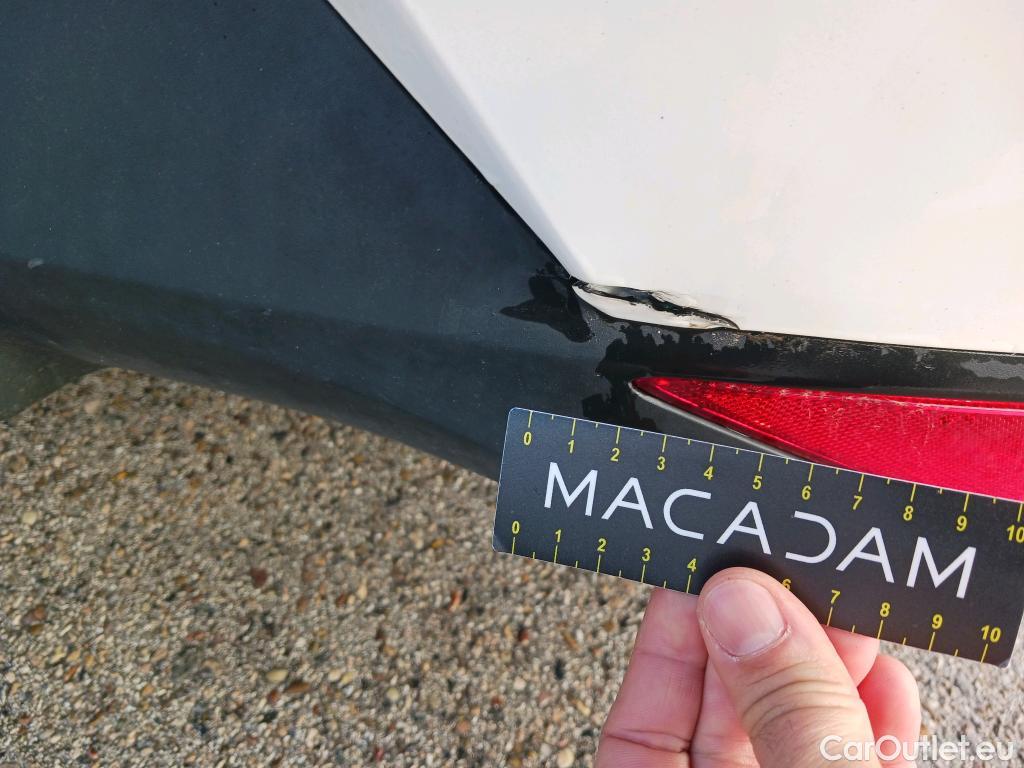  Hyundai  i20 HYUNDAI  / 2020 / 5P / berlina con portón 1.2 MPI SLX #31