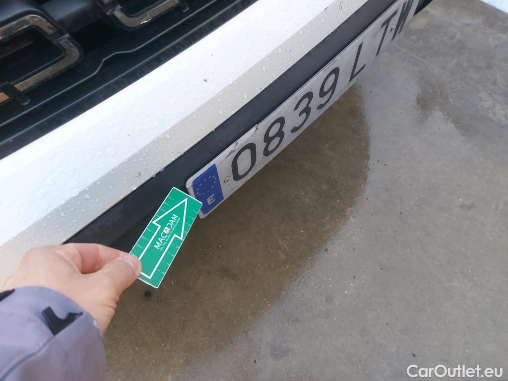  Dacia  Duster DACIA  / 2018 / 5P / todoterreno Essential TCE 74kW(100CV) ECO-G 4X2 #38