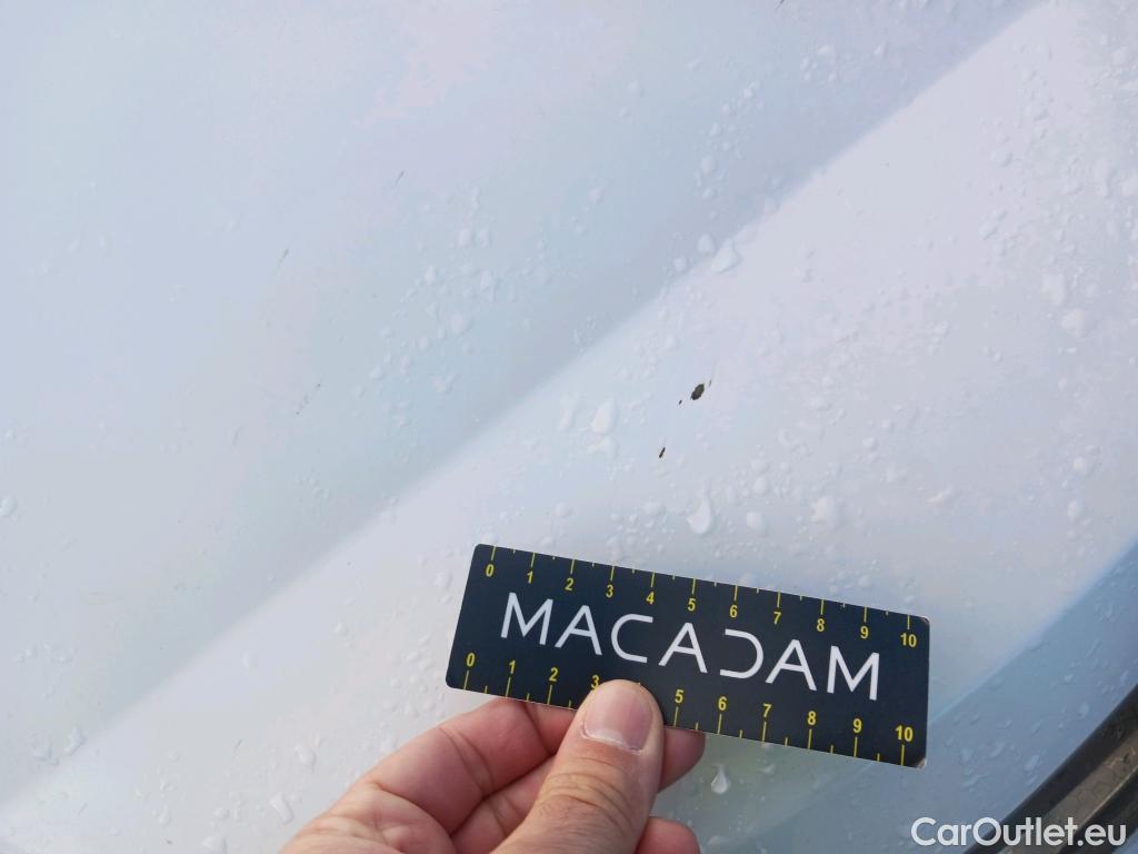  Hyundai  i20 HYUNDAI  / 2020 / 5P / berlina con portón 1.2 MPI SLX #43