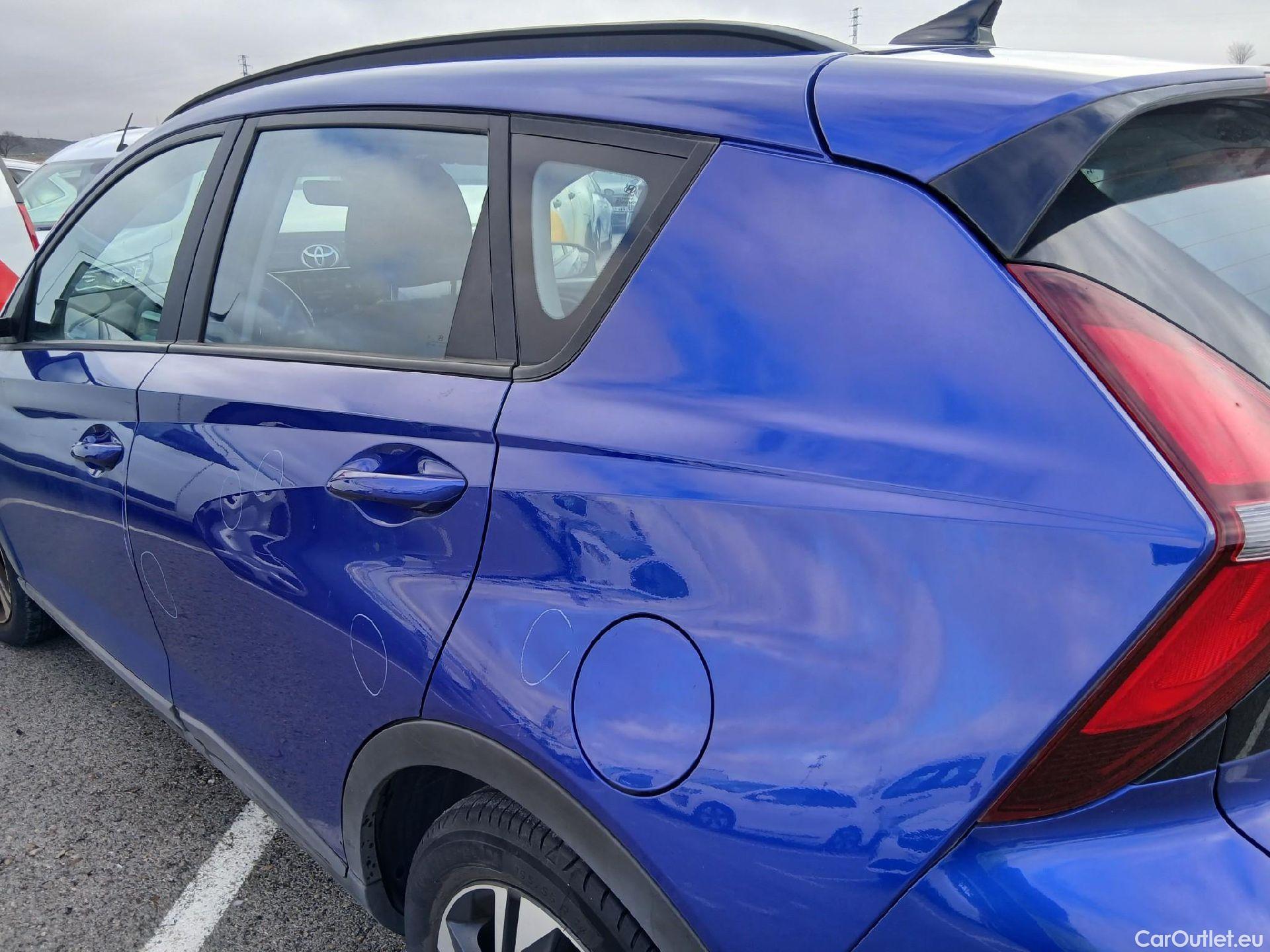  Hyundai  Bayon HYUNDAI  / 2021 / 5P / todoterreno 1.2 MPI Maxx #26