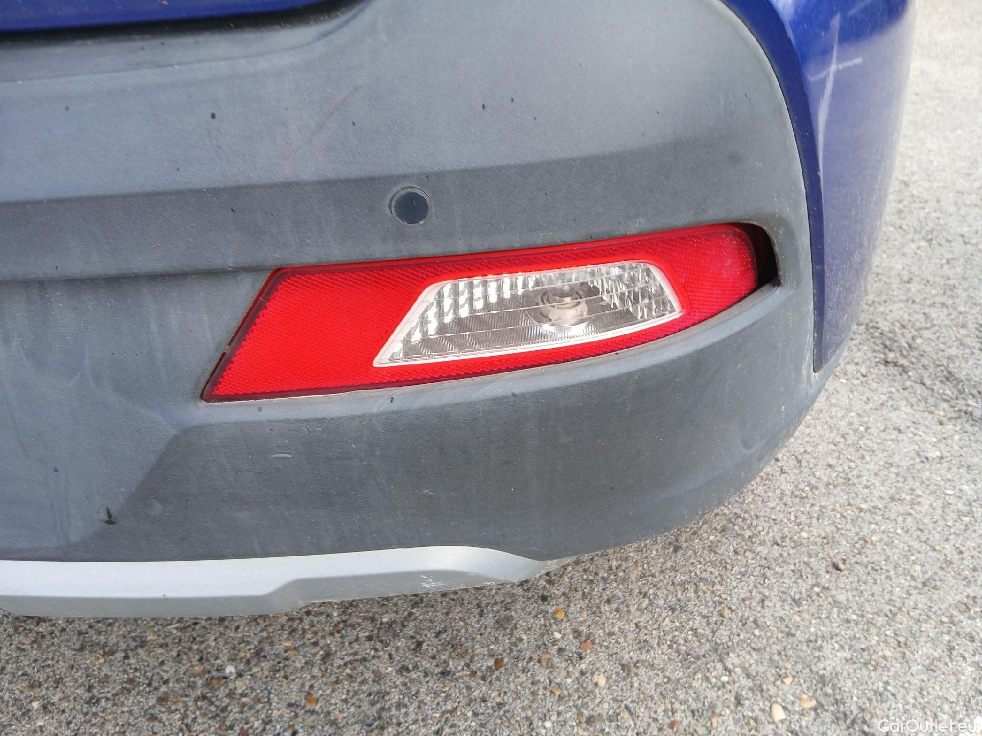  Hyundai  Bayon HYUNDAI  / 2021 / 5P / todoterreno 1.2 MPI Maxx #36