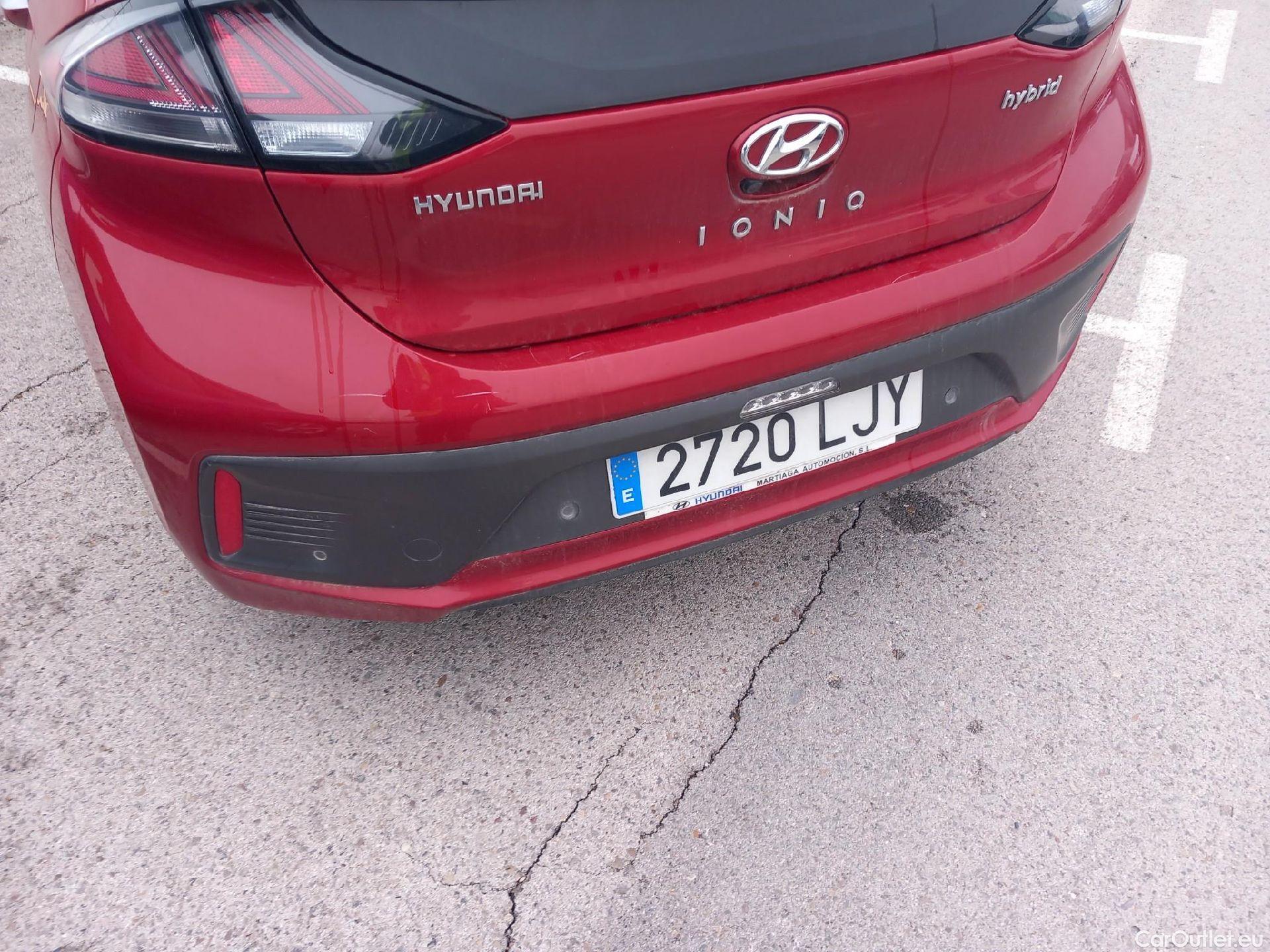  Hyundai   Ioniq HYUNDAI / 2019 / 5P / berlina con portón 1.6 GDI HEV Tecno DCT #14