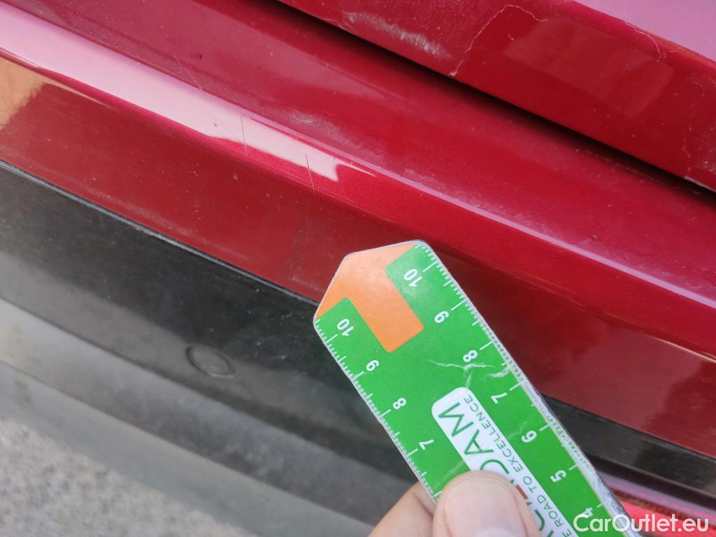  KIA  Niro KIA  / 2022 / 5P / crossover 1.6 GDi HEV 104kW (141CV) Drive #30