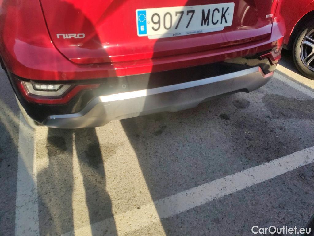  KIA  Niro KIA  / 2022 / 5P / crossover 1.6 GDi HEV 104kW (141CV) Drive #27