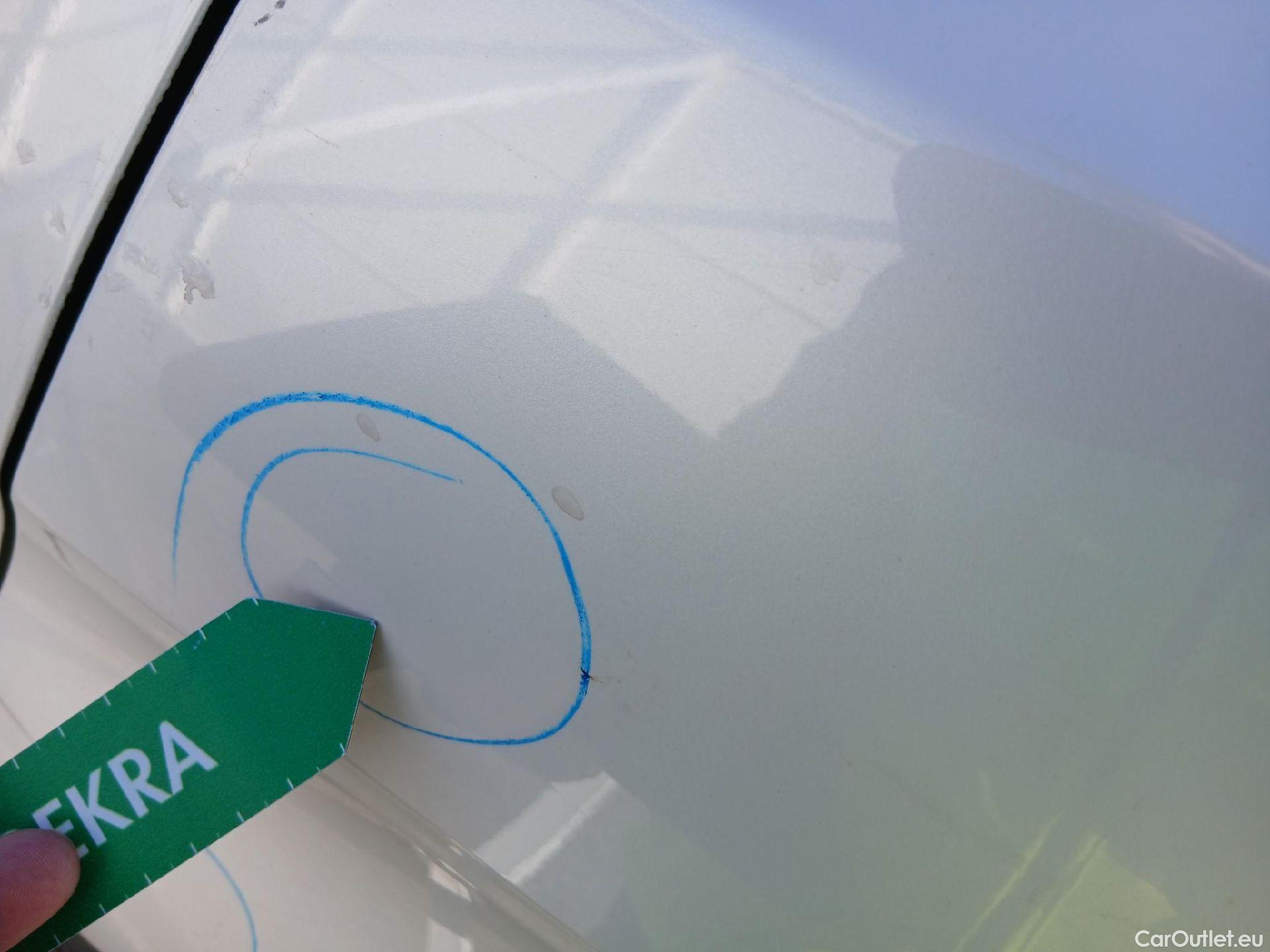  Peugeot  3008 PEUGEOT  / 2020 / 5P / todoterreno 1.2 PureTech 96KW S&S Active Pack EAT8 #25