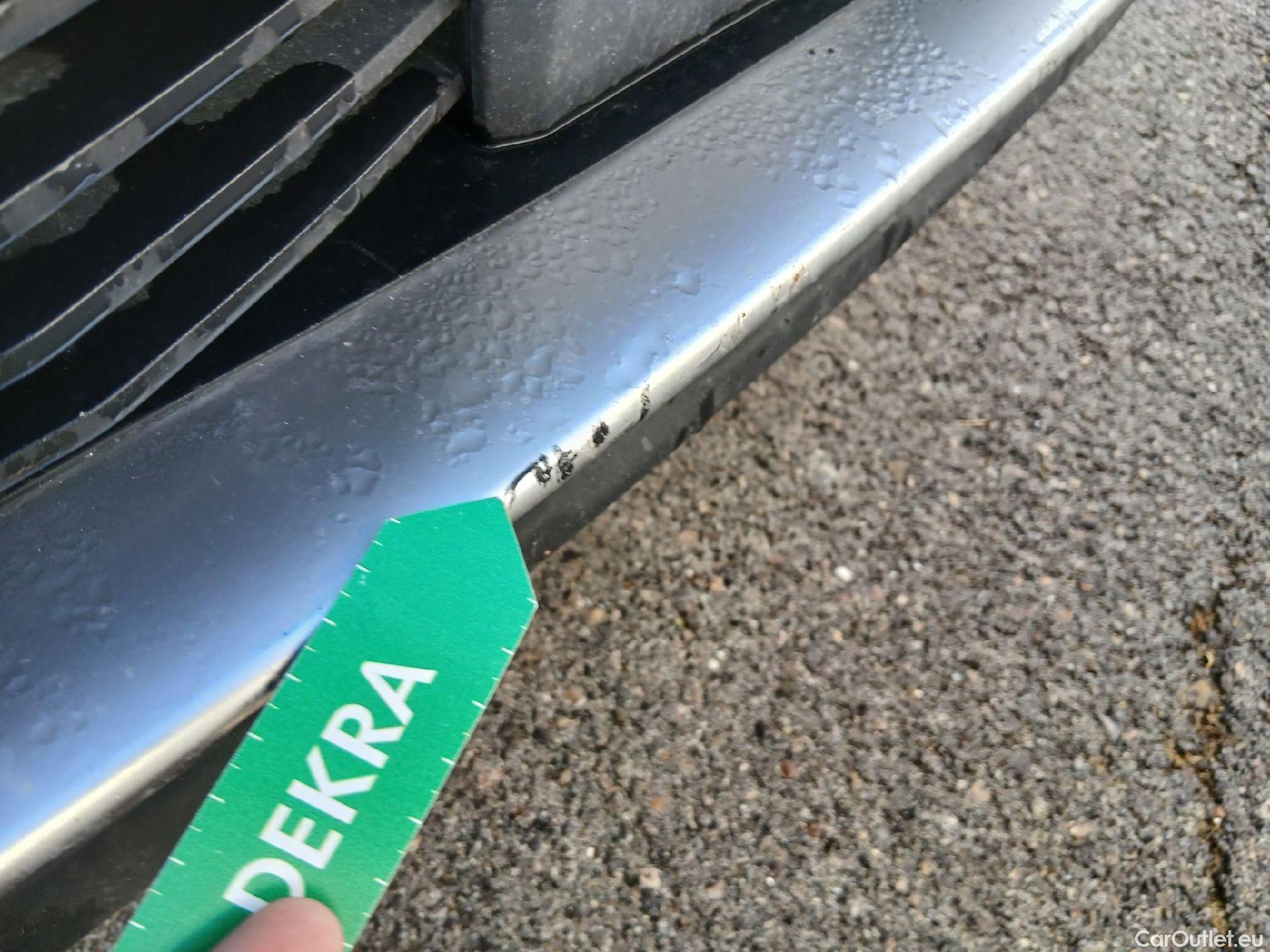  Peugeot  3008 PEUGEOT  / 2020 / 5P / todoterreno 1.2 PureTech 96KW S&S Active Pack EAT8 #21