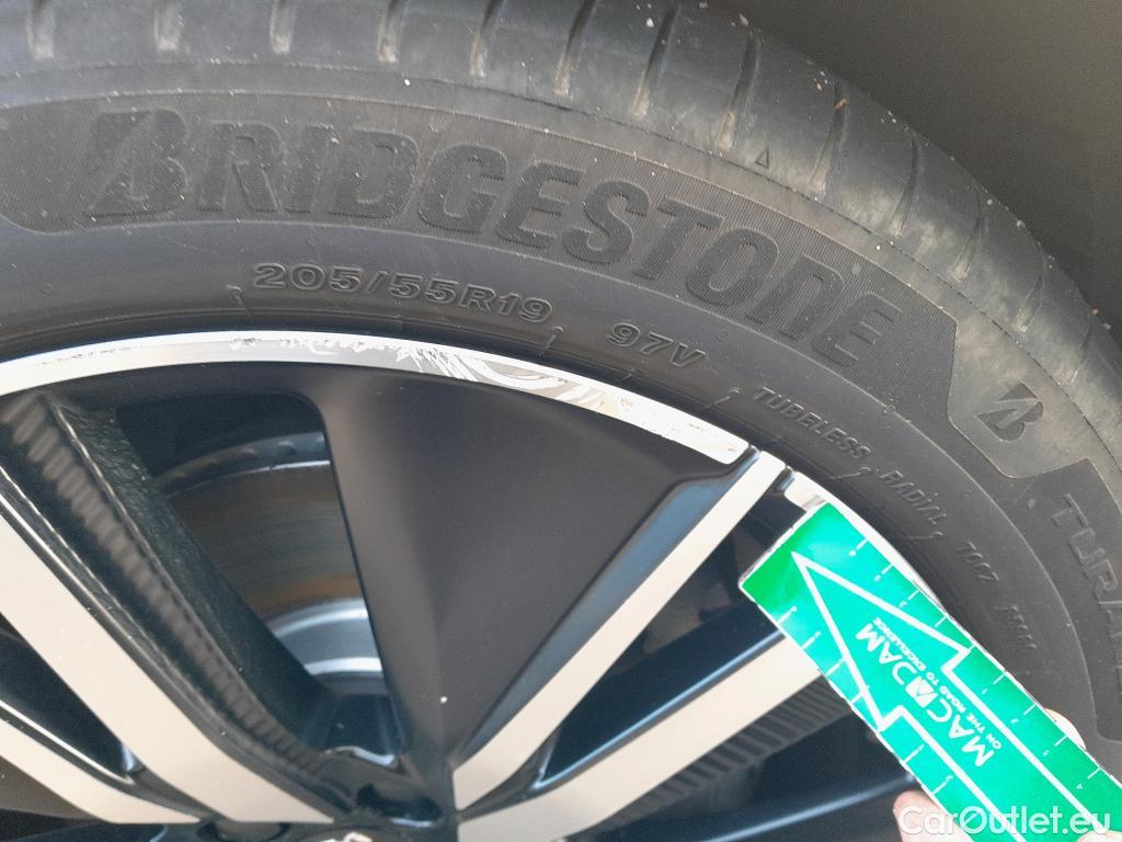  Peugeot  3008 PEUGEOT  Hybrid / 2020 / 5P / todoterreno 225 e-EAT8 GT Pack #10