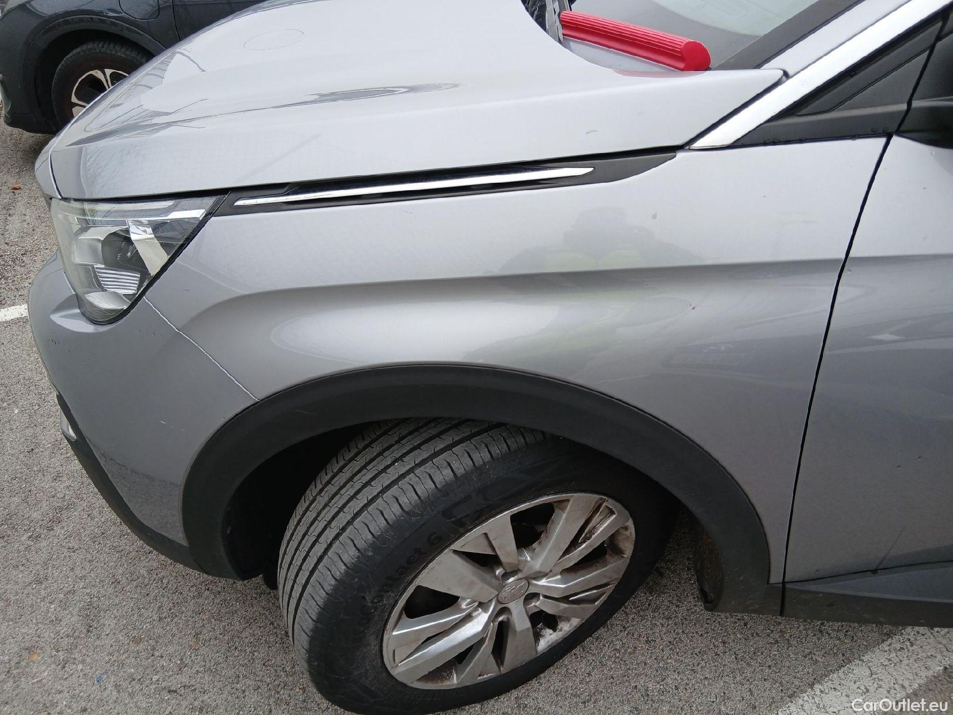  Peugeot  3008 PEUGEOT  / 2016 / 5P / todoterreno 1.5 BlueHDi 96kW (130CV) S&S Active (AC) #8