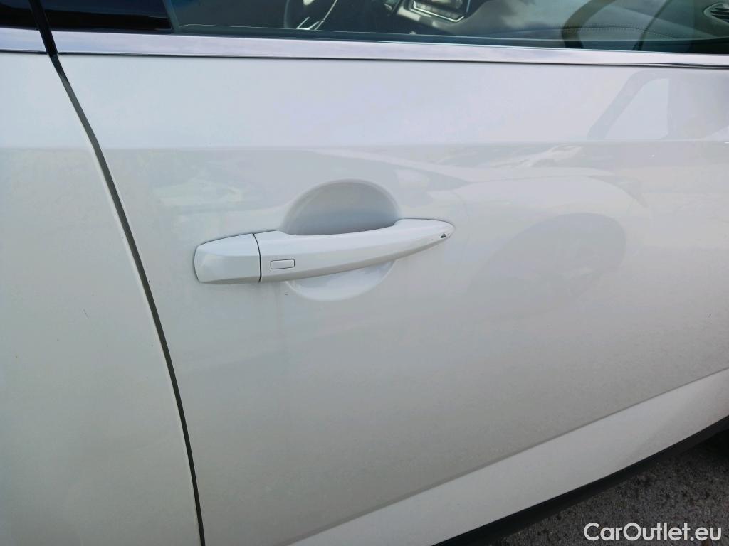  Nissan  Qashqai NISSAN  / 2021 / 5P / todoterreno DIG-T 116kW (158CV) mHEV Xtronic Acenta (AC2) #10