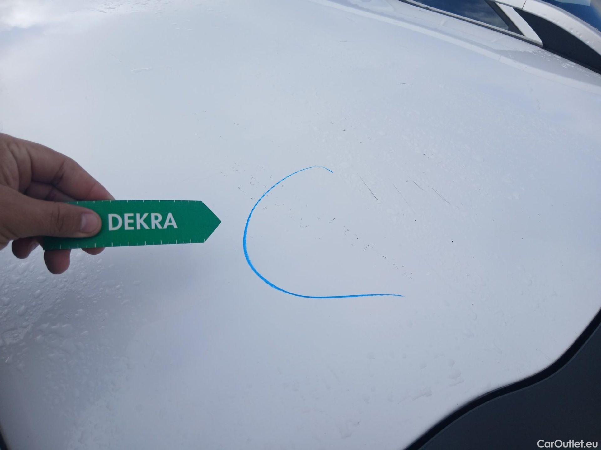  Peugeot  2008 PEUGEOT  / 2016 / 5P / todoterreno Signature BlueHDi 100 S&S 5 Vel. MAN #67