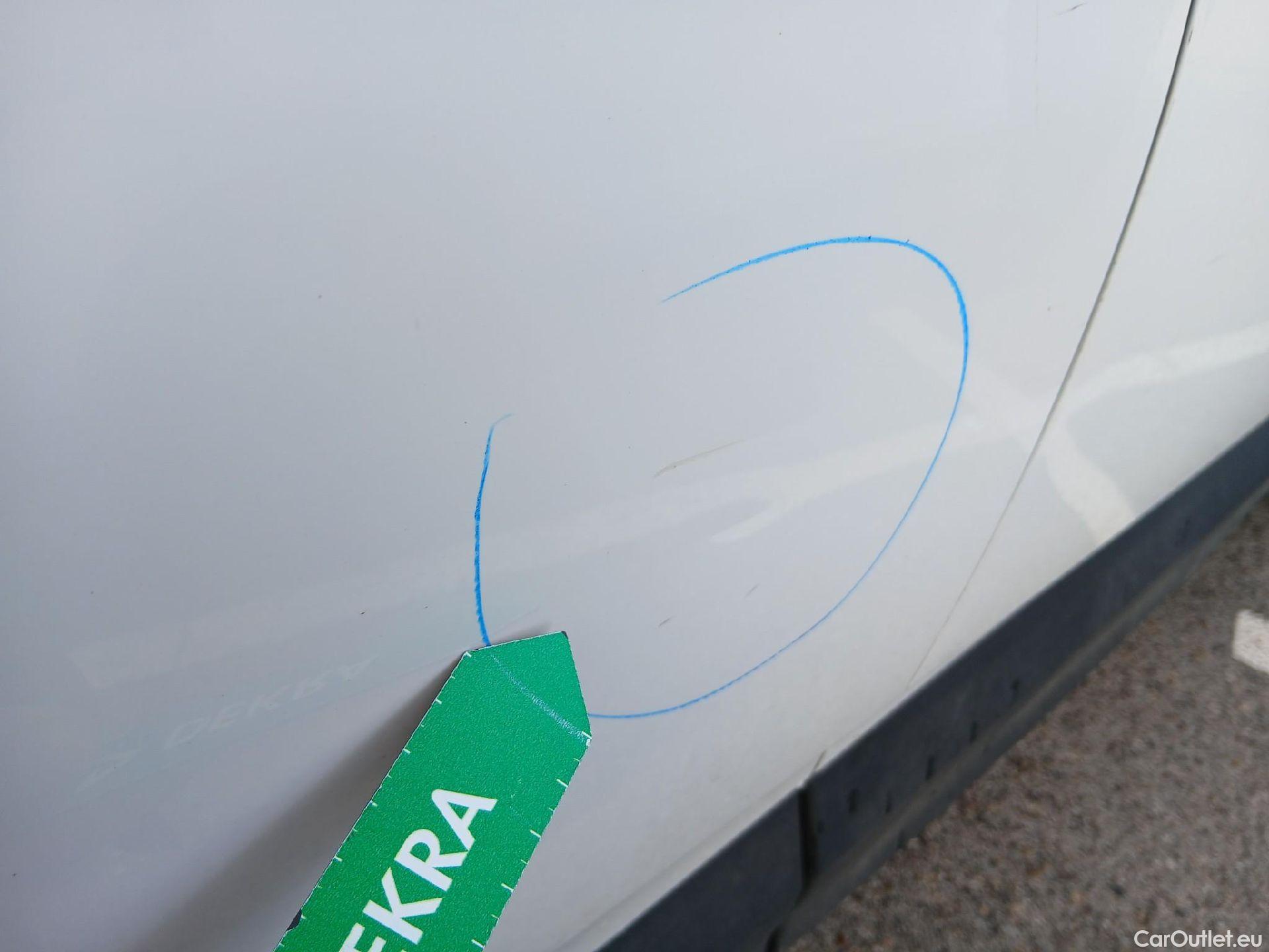  Opel   Grandland X OPEL Grandland / 2021 / 5P / todoterreno 1.5 CDTi Business Edition Auto #46