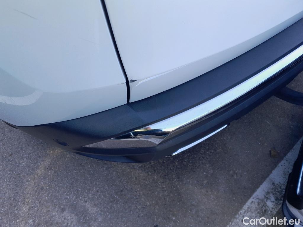  Peugeot  3008 PEUGEOT  Hybrid / 2020 / 5P / todoterreno 225 e-EAT8 GT Pack #17