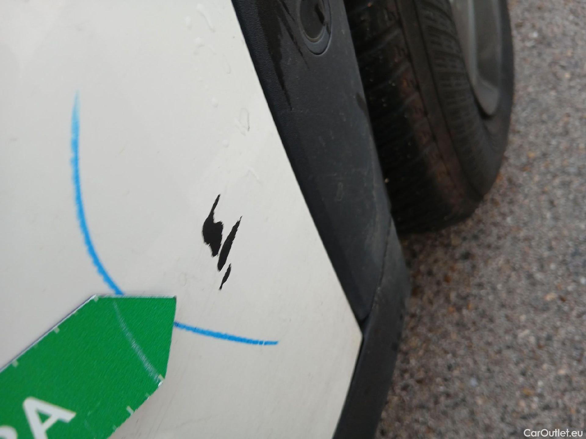  Opel   Grandland X OPEL Grandland / 2021 / 5P / todoterreno 1.5 CDTi Business Edition Auto #5