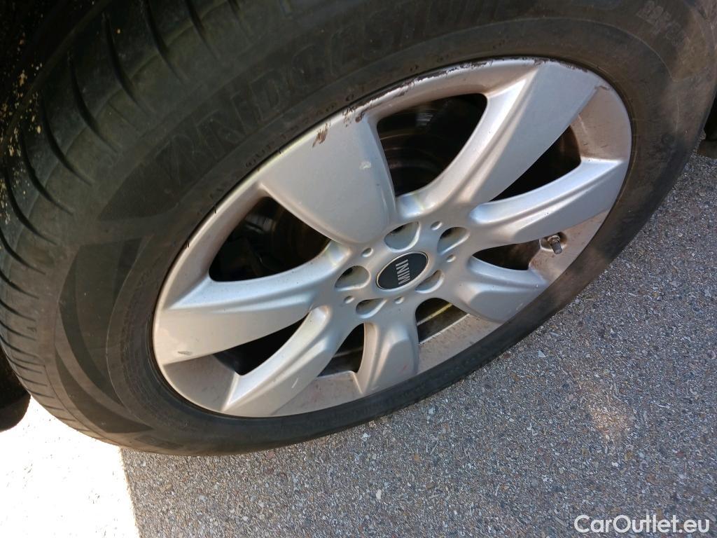  Mini  Countryman MINI  / 2020 / 5P / berlina con portón Cooper S E ALL4 #27