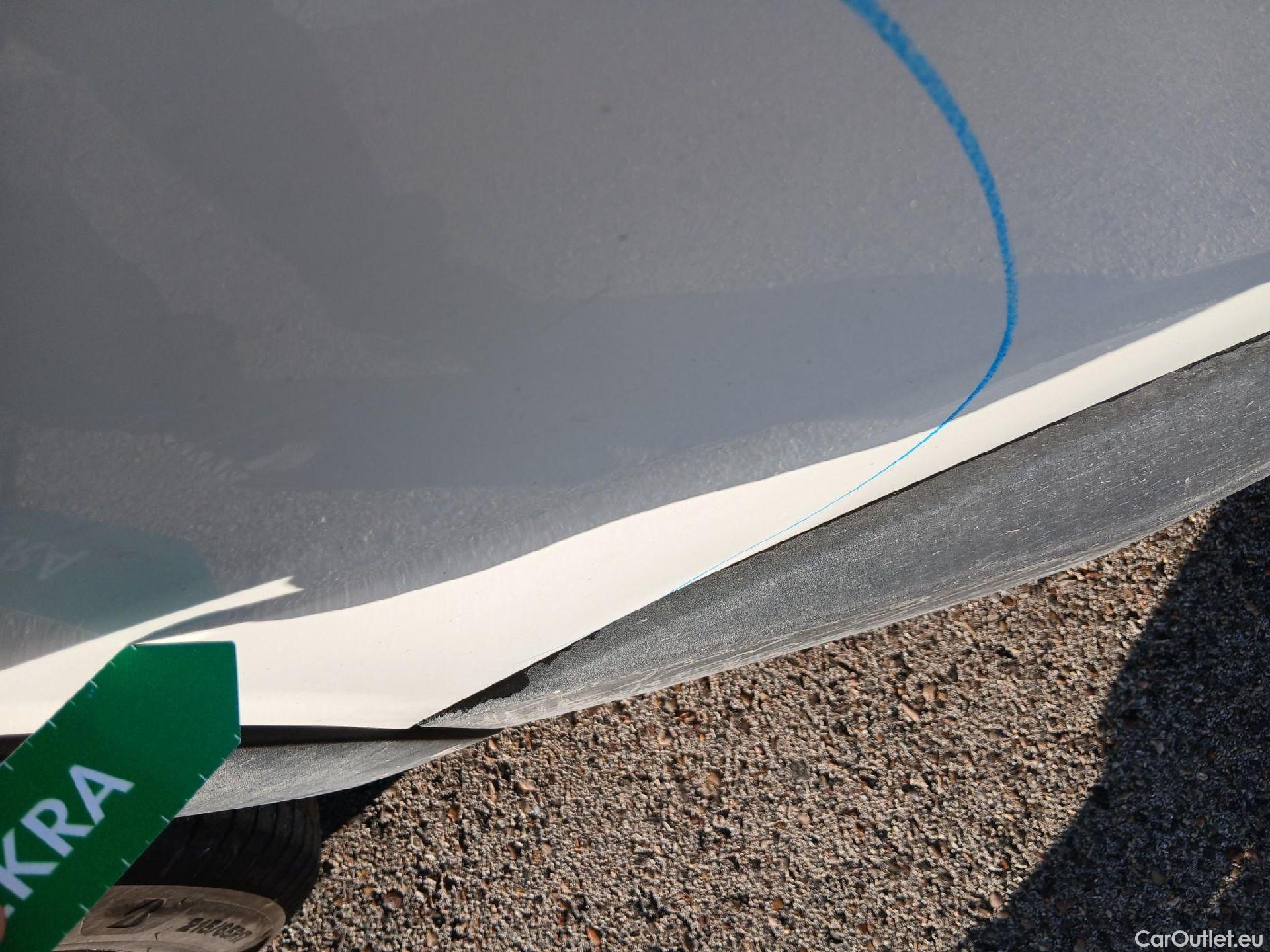  Peugeot  3008 PEUGEOT  / 2020 / 5P / todoterreno 1.2 PureTech 96KW S&S Active Pack EAT8 #31