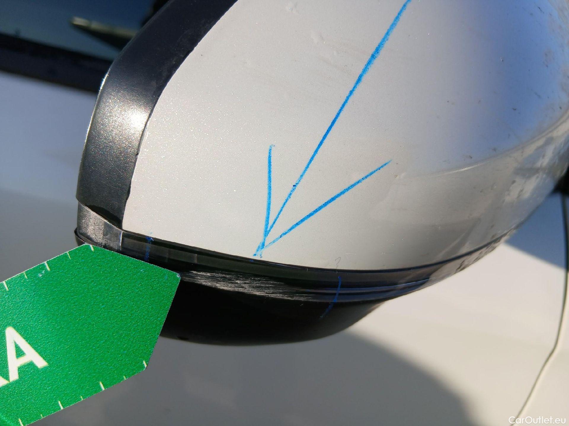  Peugeot  3008 PEUGEOT  / 2020 / 5P / todoterreno 1.2 PureTech 96KW S&S Active Pack EAT8 #34