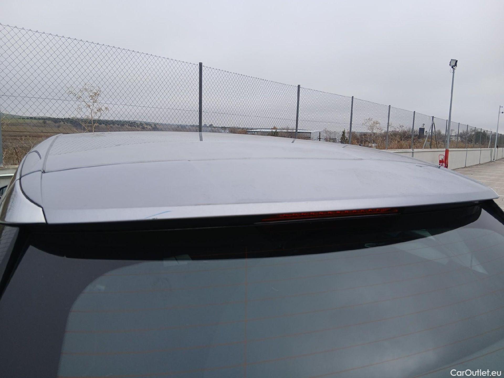  Peugeot  3008 PEUGEOT  / 2016 / 5P / todoterreno 1.5 BlueHDi 96kW (130CV) S&S Active (AC) #21