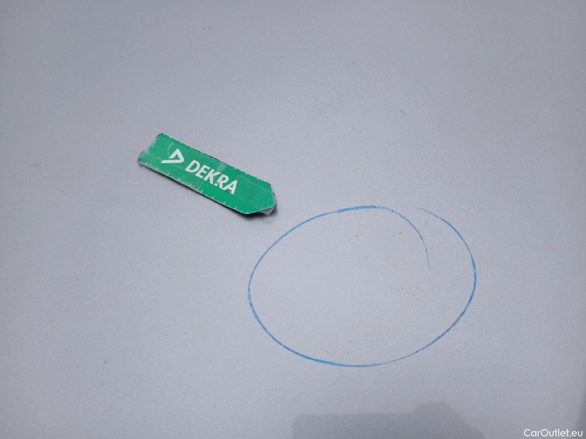  Peugeot  3008 PEUGEOT  / 2016 / 5P / todoterreno 1.5 BlueHDi 96kW (130CV) S&S Active (AC) #4