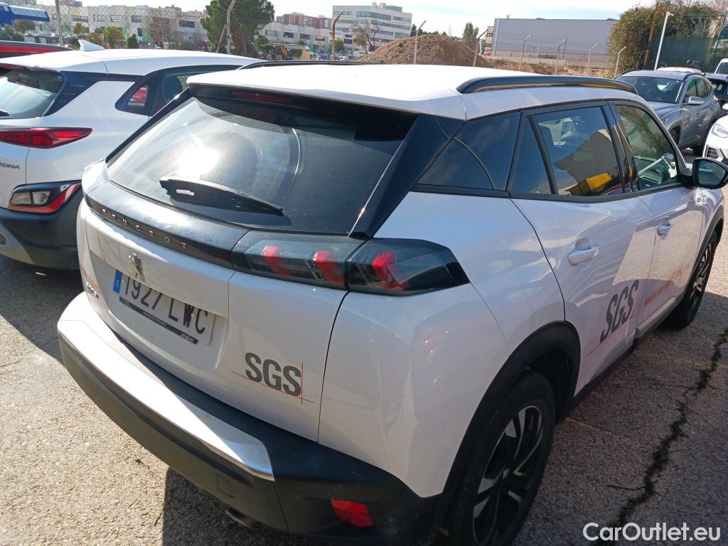  Peugeot  2008 PEUGEOT  / 2019 / 5P / todoterreno Allure BlueHDI 81kW (110CV) #36