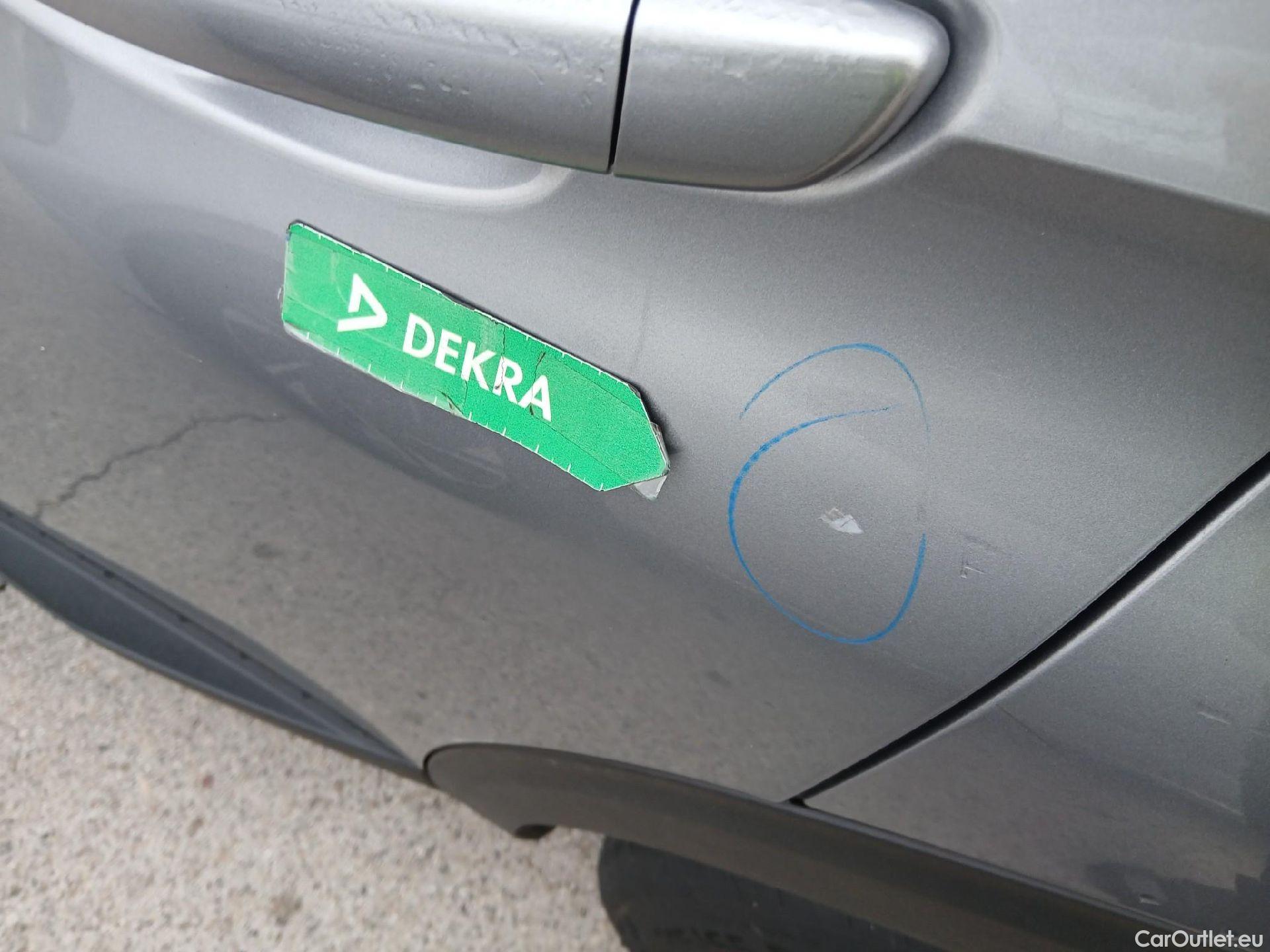  Peugeot  3008 PEUGEOT  / 2016 / 5P / todoterreno 1.5 BlueHDi 96kW (130CV) S&S Active (AC) #14