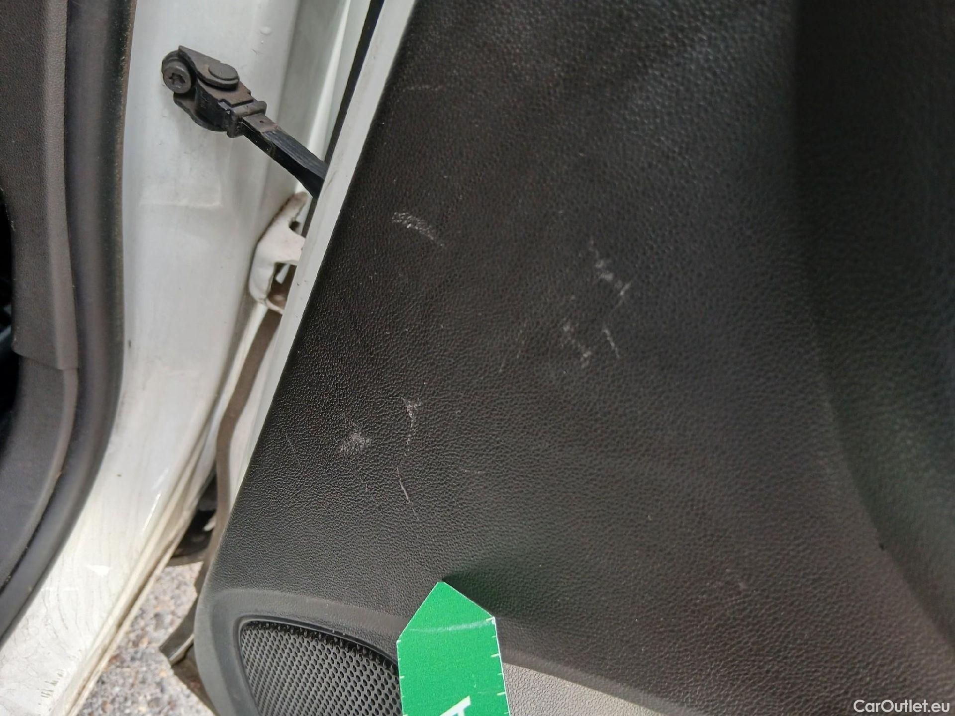  Opel   Grandland X OPEL Grandland / 2021 / 5P / todoterreno 1.5 CDTi Business Edition Auto #42