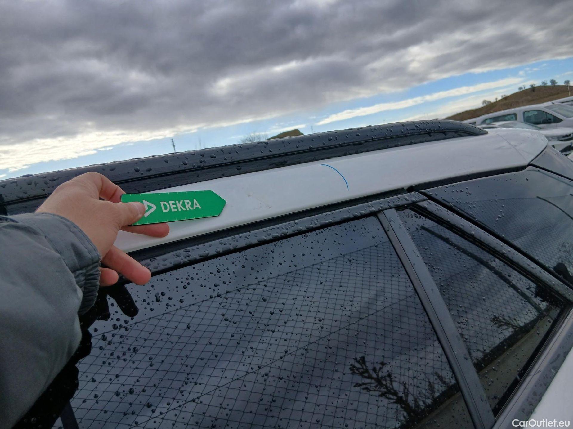  Peugeot  2008 PEUGEOT  / 2019 / 5P / todoterreno Allure BlueHDI 81kW (110CV) #12