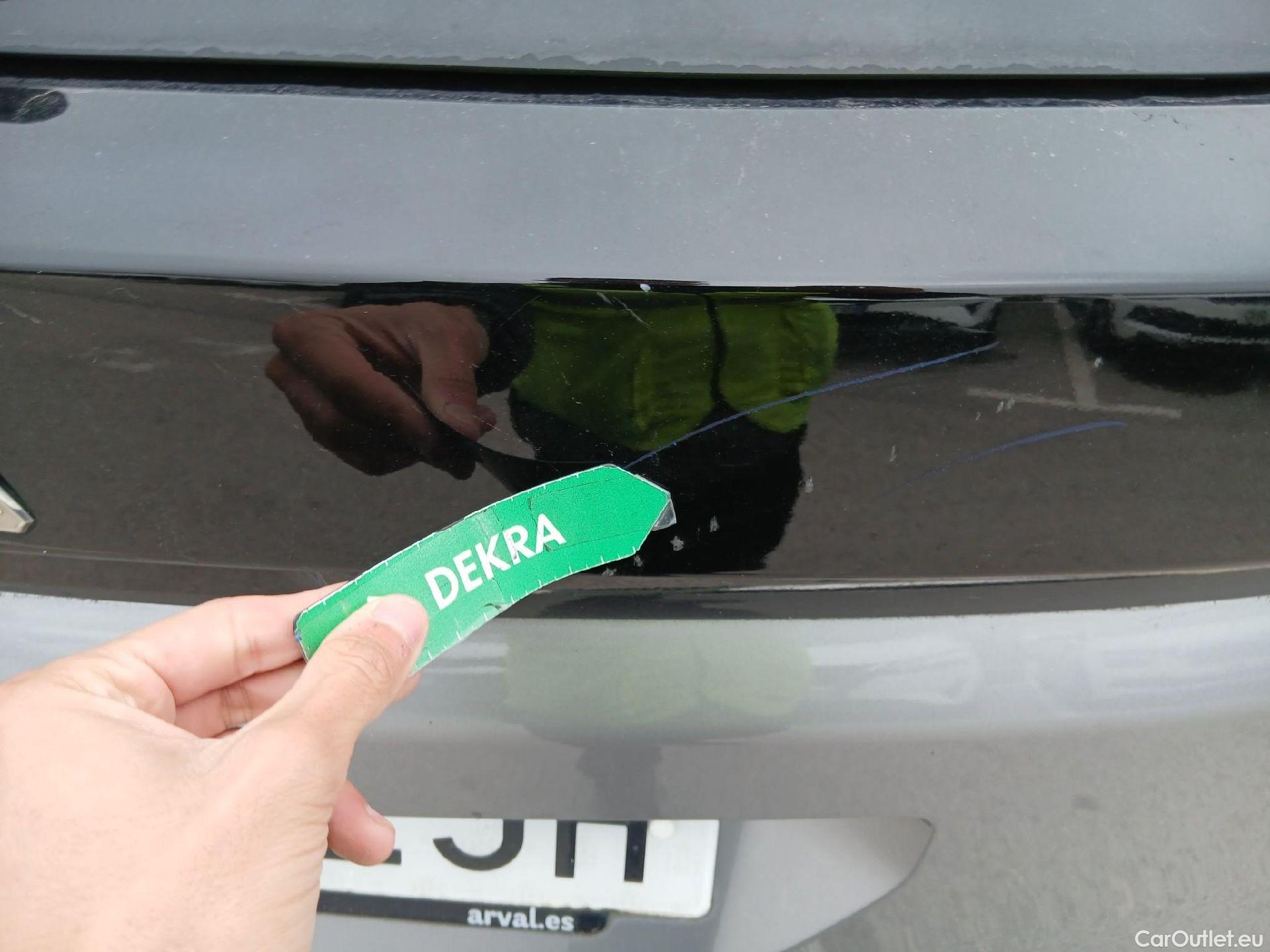  Peugeot  3008 PEUGEOT  / 2016 / 5P / todoterreno 1.5 BlueHDi 96kW (130CV) S&S Active (AC) #19