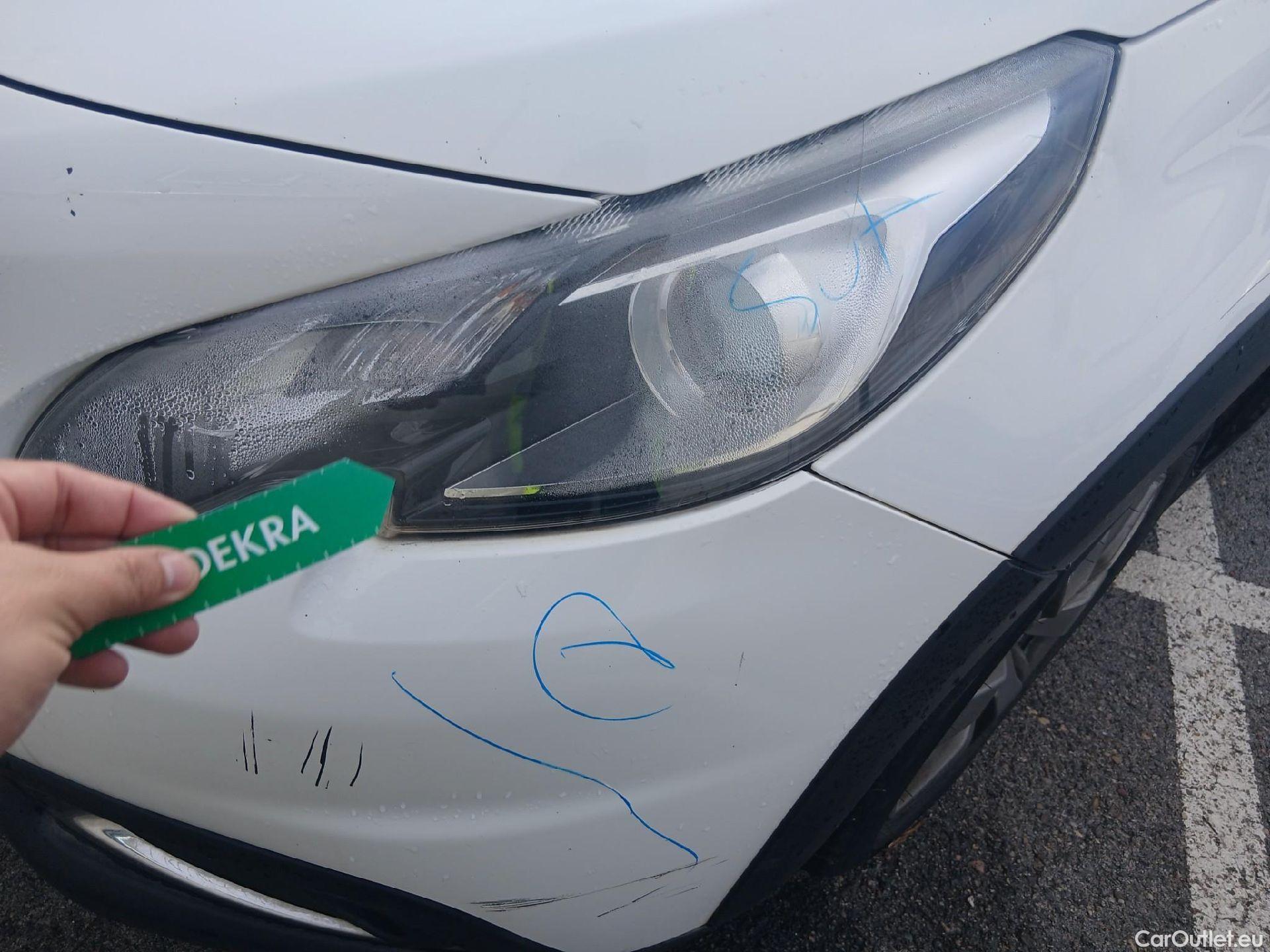  Peugeot  2008 PEUGEOT  / 2016 / 5P / todoterreno Signature BlueHDi 100 S&S 5 Vel. MAN #16