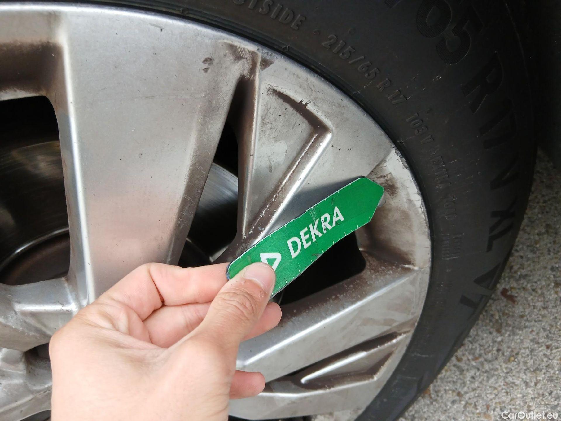  Peugeot  3008 PEUGEOT  / 2016 / 5P / todoterreno 1.5 BlueHDi 96kW (130CV) S&S Active (AC) #7