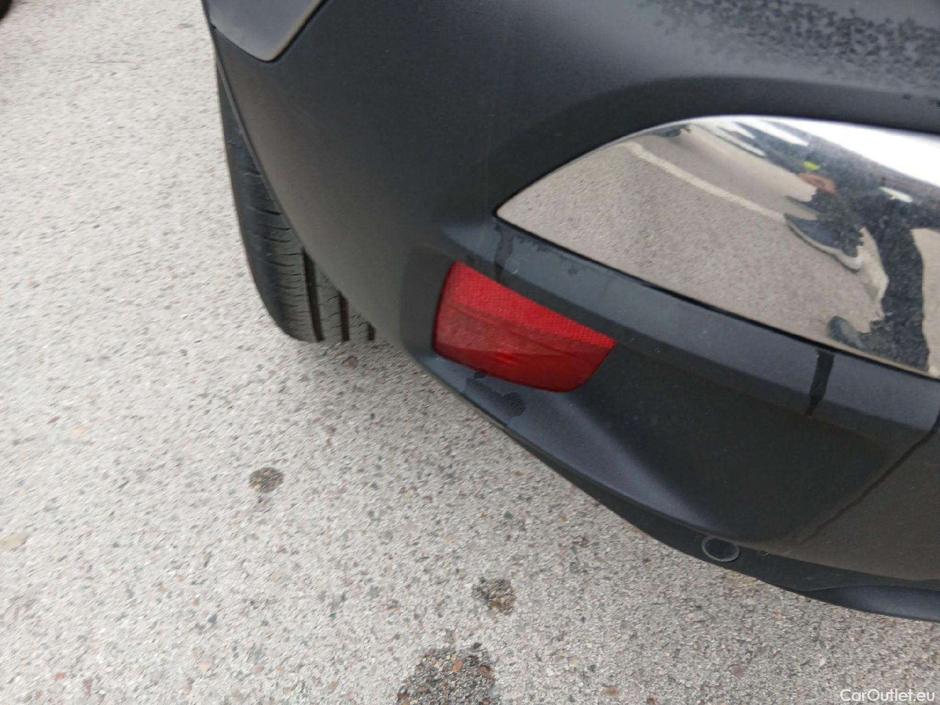  Peugeot  3008 PEUGEOT  / 2016 / 5P / todoterreno 1.5 BlueHDi 96kW (130CV) S&S Active (AC) #17