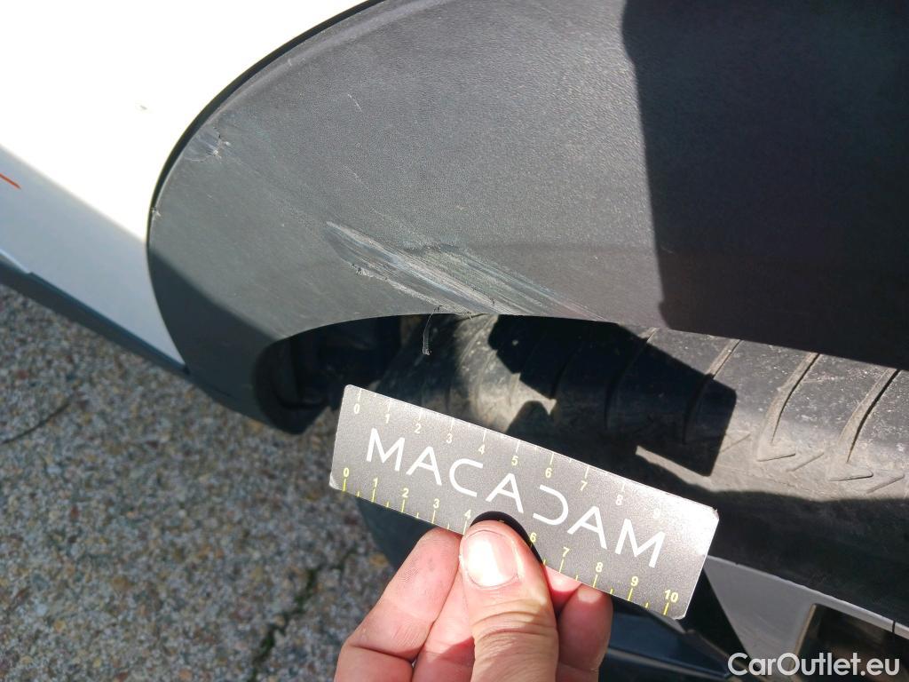  Peugeot  2008 PEUGEOT  / 2019 / 5P / todoterreno Allure BlueHDI 81kW (110CV) #41