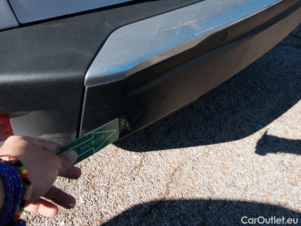  Peugeot  2008 PEUGEOT  / 2019 / 5P / todoterreno Active Pack BlueHDI 81kW (110CV) #11