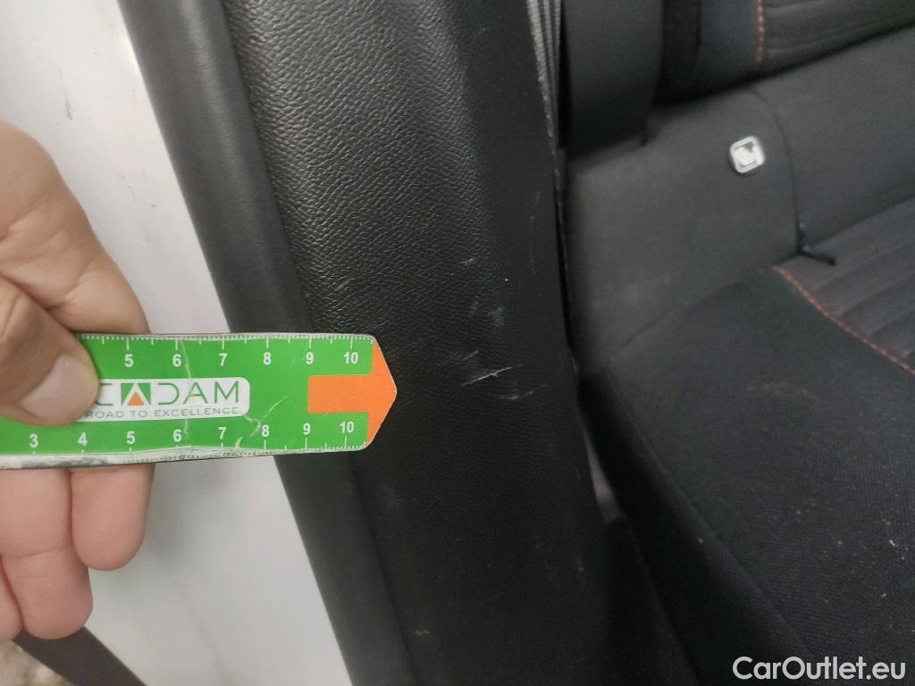  Peugeot  2008 PEUGEOT  / 2019 / 5P / todoterreno Active Pack BlueHDI 81kW (110CV) #BATERIA AGOTADA IMPOSIBLE LECTURA ODOMETRO KILOMETRAJE APROXIMADO 135000KMTS# #4